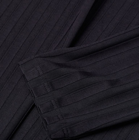 H&M Ribbed Turtleneck Dress - Picture 2 of 3